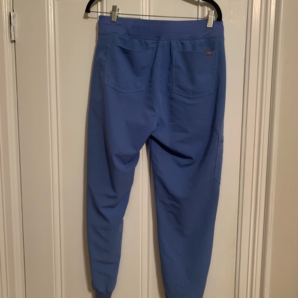 Figs Pants - Jogger scrub pants. Ciel color